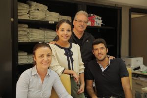 Cataliza desde dentro: entrevista a Justa Ramos Hernández, directora financiera de Repuestos Doral y Daniel García González, titulado en Contabilidad y Finanzas por la ULL y alumno en prácticas del programa Cataliza de la Universidad de La Laguna, a través de su Fundación General.

A pesar de que desde hace décadas se han llevado a cabo numerosas acciones para  conectar el mundo académico con el mercado laboral, articular una iniciativa que se ajuste por igual a las necesidades de los y las jóvenes que acaban de titularse y las empresas no es una tarea sencilla. Sin embargo, el programa Cataliza, que por tercer año consecutivo auspicia la Universidad de La Laguna, a través de su Fundación General , se ha convertido en una excelente herramienta al servicio de ambas partes, ya que proporciona experiencia laboral al alumnado universitario y personas cualificadas y con muchas ganas de aprender al sector empresarial tinerfeño.