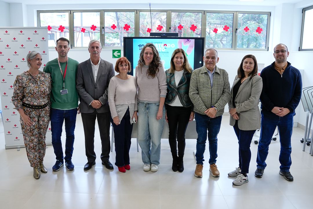 Equipo de Barrios por el Empleo en la presentación de la Feria