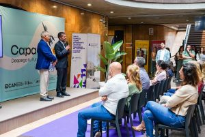 La Agencia Universitaria de Empleo reúne a más de 300 personas en el foro de empleo 