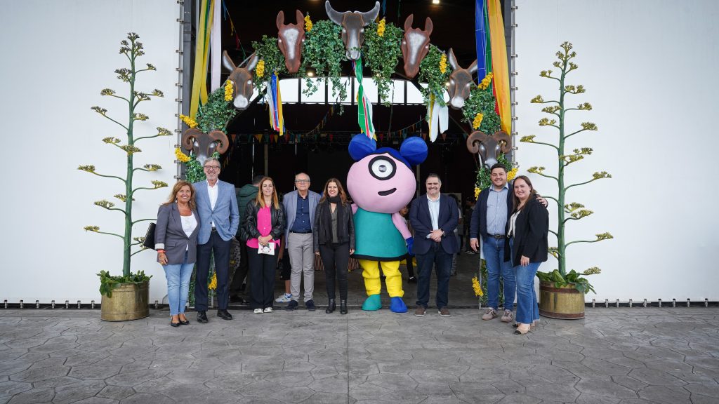 Valverde celebra por segundo año, la Feria de Cooperativas Escolares del proyecto Enseñar para Emprender